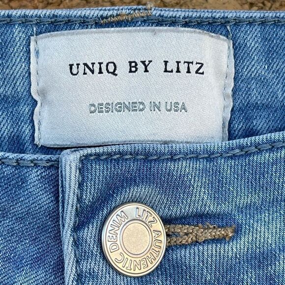 UNIQ BY LITZ Wide-Leg Bellbottom Star Jeans Blue size 30 - Picture 7 of 14